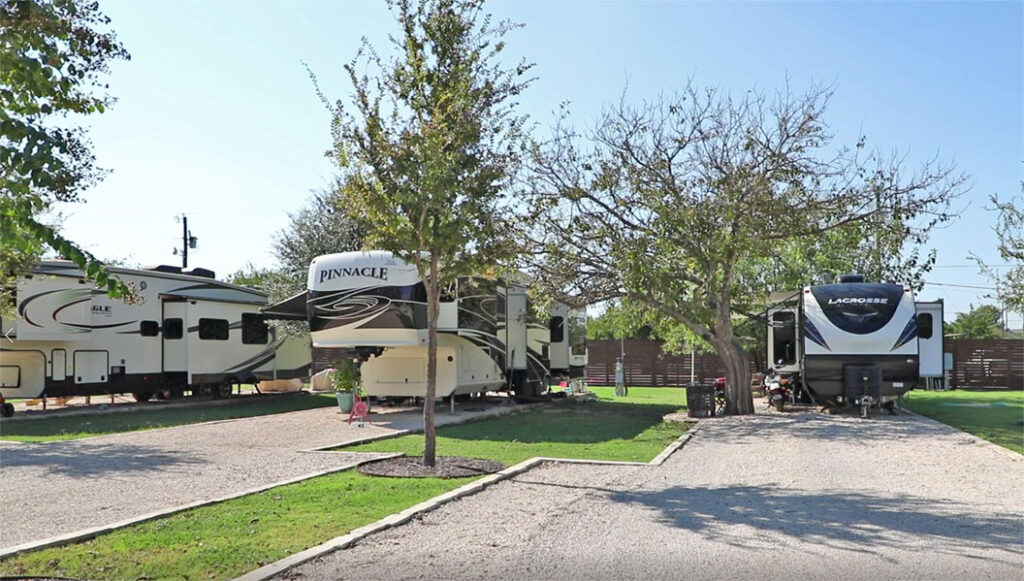 best places to stay in rv parks near austin